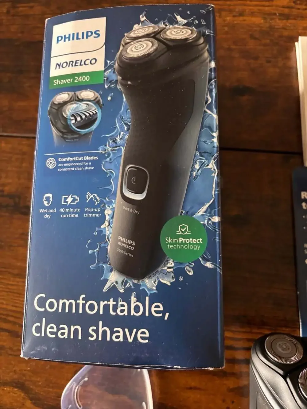 Philips Norelco 2000 Series Shaver 2400 Wet & Dry Electric Shaver
